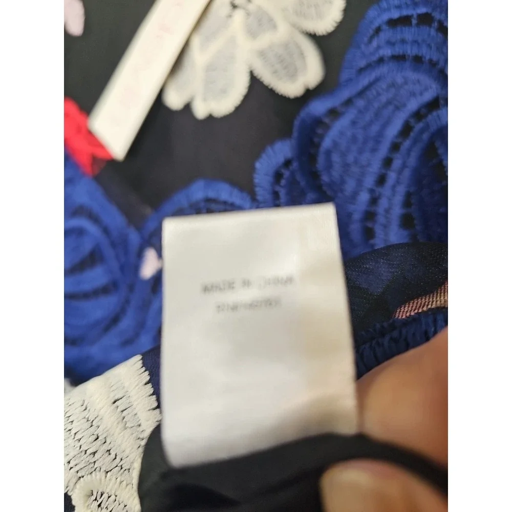 Devlin‎ Women's Floral Embroidered Mini Skater Skirt Size 4
